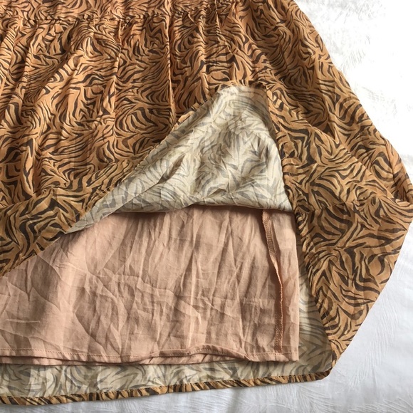 Charlie Holiday Whitney Printed Maxi Skirt - Picture 6 of 11